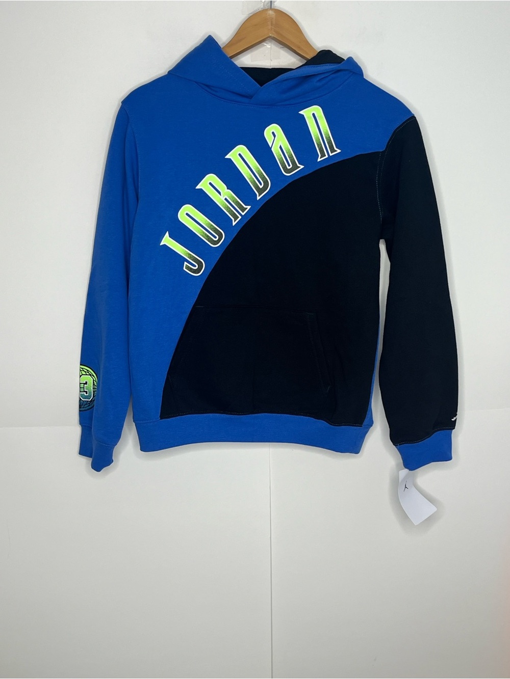 Jordan Boys Hooded Sweatshirt Size Large